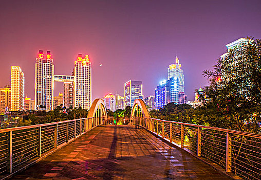 民歌湖曲水桥夜景全景