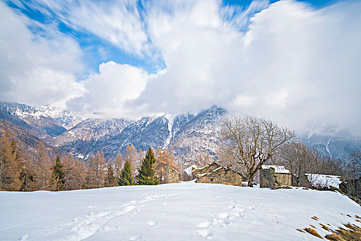 乡村,大帕拉迪索国家公园,意大利阿尔卑斯山,意大利