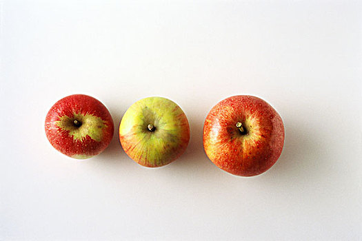 三个,苹果,排列,俯拍