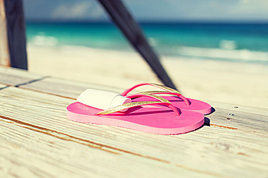 海滩,夏天,假期,配饰,概念,特写,防晒霜,拖鞋,海边