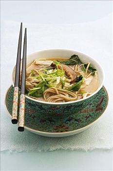 味噌湯,面條,雞肉,日本