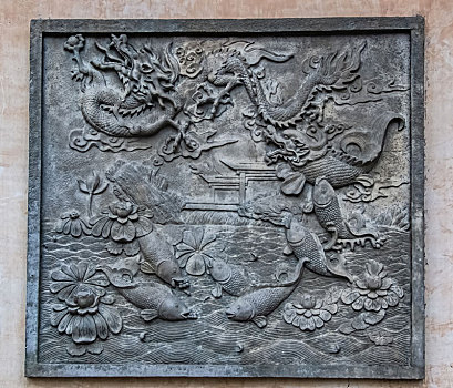 中国神话传统鲤鱼跳龙门浮雕工艺装饰建筑物