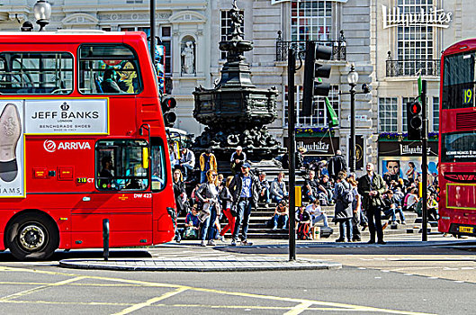 红色,双层巴士,巴士,马戏团,沙夫茨伯里,纪念,喷泉,伦敦,南英格兰,英格兰,英国,欧洲