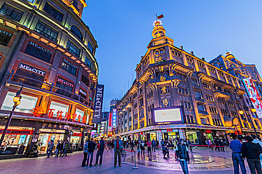 天津劝业场夜景