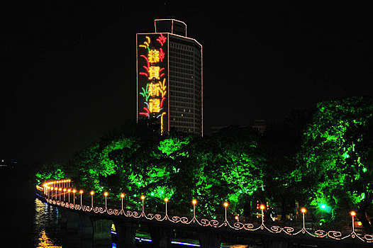 广州五星级白天鹅宾馆夜景