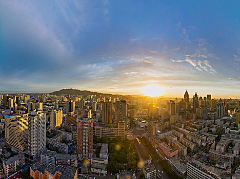 乌鲁木齐城市风光天际线全景