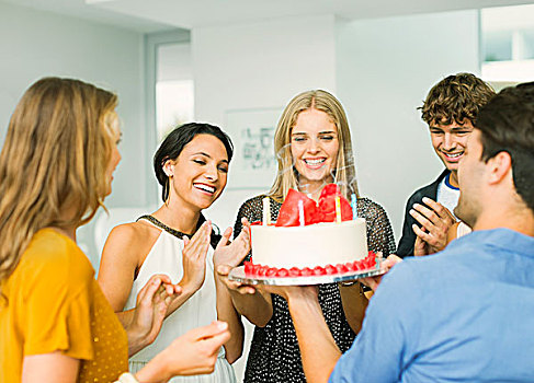 朋友,鼓掌,女人,生日蛋糕