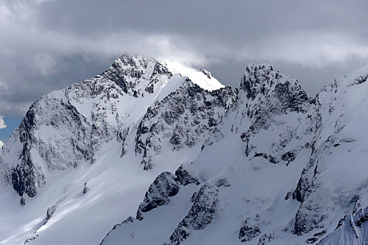 积雪,山顶,俄罗斯