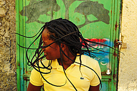 haiti,port,au,prince,black,girl,dancing,with,braids