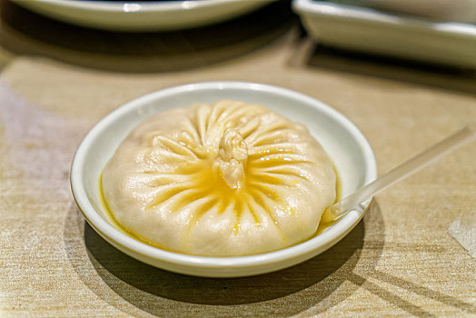 江苏扬州特色美食蟹黄汤包