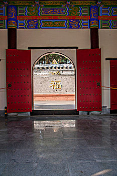 重庆綦江古剑山净音寺下寺大门