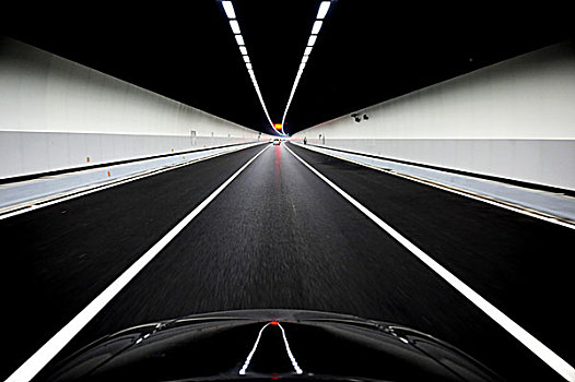 汽车,途中,隧道,上方