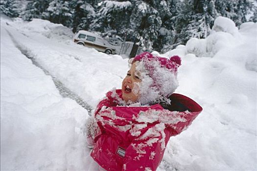 小孩,玩,雪中,阿拉斯加,冬天