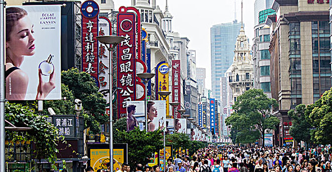上海南京路步行街风光