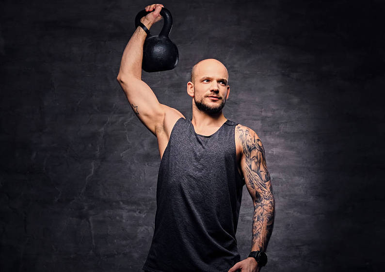 运动,男人,光头,纹身,肩部,锻炼_高清图片_全景视觉