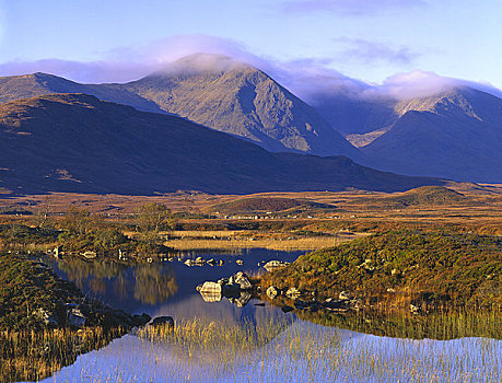 苏格兰,高地,兰诺克沼泽,反射,山峦,水,湖