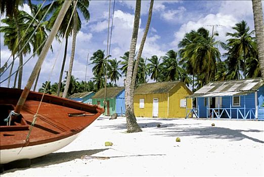多米尼加共和国,绍纳岛