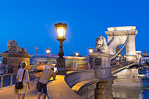 链索桥,黃昏,布达佩斯,匈牙利