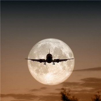 飞机,满月