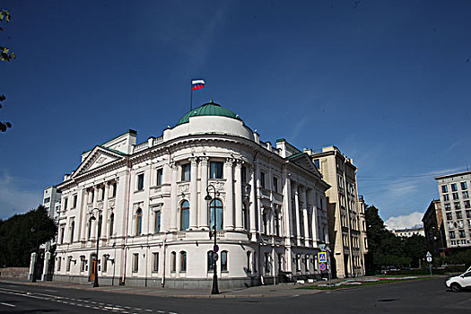 圣彼得堡涅瓦河岸边建筑