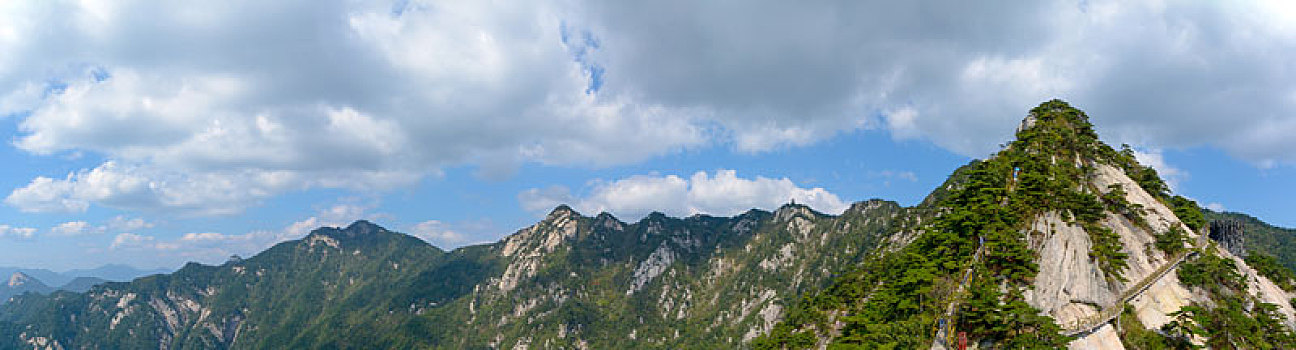 湖北天堂寨国家地质公园夏日风光