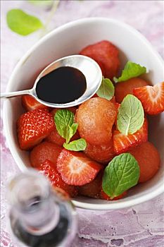 草莓,西瓜,薄荷味,香醋