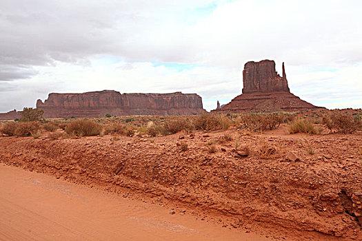 纪念碑山谷,吉普车,公路,那瓦荷部落公园,那瓦荷印地安保留区,亚利桑那州,犹他州,那瓦荷族公园,北美洲,美国,风景,地标,著名景点,全景