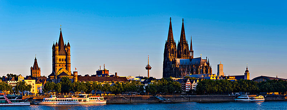 市政厅,教堂,电视塔,科隆大教堂,老城,河边,莱茵河,科隆,莱茵兰,北莱茵威斯特伐利亚,德国,欧洲