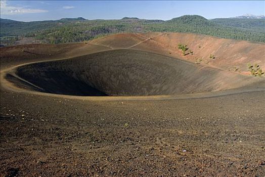 火山口,山峦,背景,拉森火山国家公园,加利福尼亚,美国