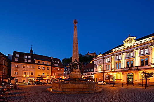 喷泉,市场,库姆巴赫,上弗兰科尼亚,弗兰克尼亚,巴伐利亚,德国,欧洲