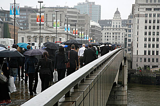 通勤,走,下雨,伦敦桥,道路,工作,伦敦,英国