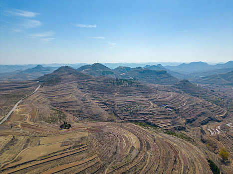 山东蒙阴岱崮地貌桃花盛开