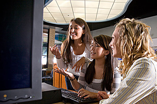 三个,青少年,学生,女孩,坐,电脑,图书馆