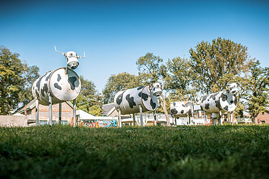 二七厂奶牛雕塑广场