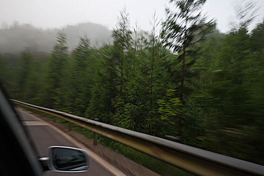 汽车,山林,速度,动感,素材