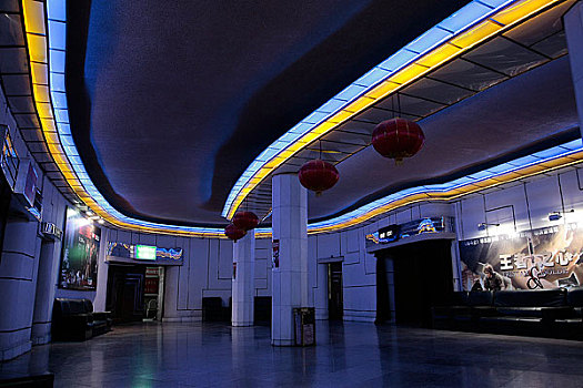 上海大光明电影院大堂