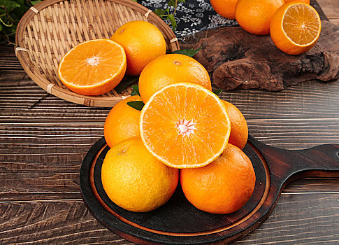 木板上的果冻橙