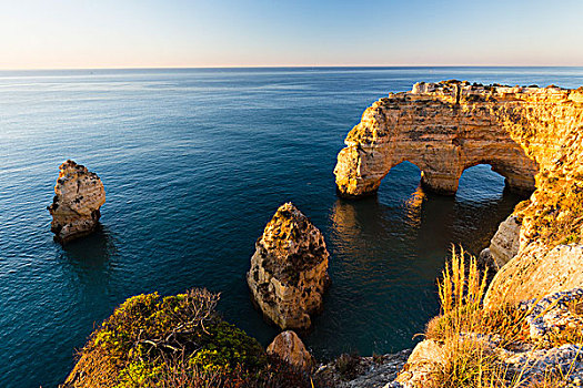 岩石构造,一对,拱形,日出,阿尔加维,葡萄牙