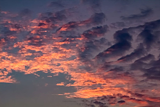 彩霞天空