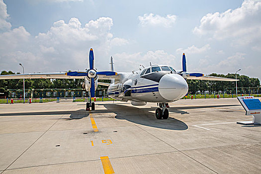 飞机航空表演