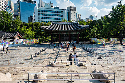 韩国首尔德寿宫中和门景观