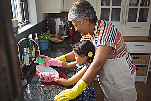 祖母,孙女,洗,器具,厨房,水槽,在家