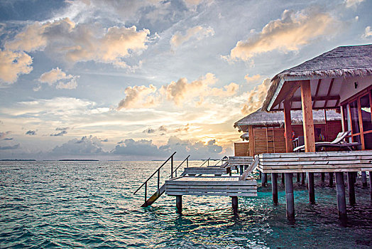 马尔代夫库达富士岛,海岛沙滩,夕阳风景照,kudafushi,resort,spa,maldives