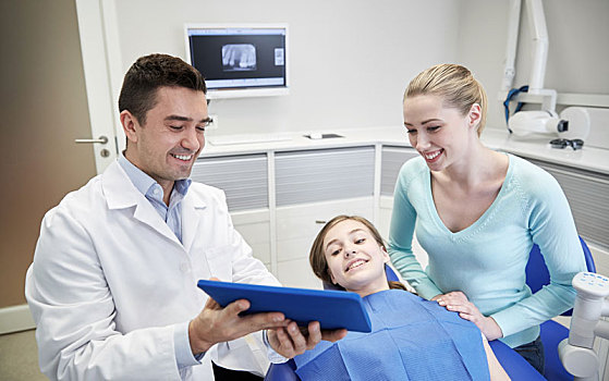 牙医,展示,平板电脑,女孩,母亲