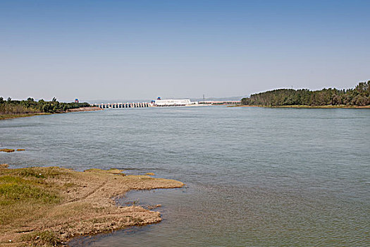 黄河小浪底工程的西霞院水库