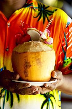 男人,彩色,衬衫,拿着,椰子,饮料,塞舌尔