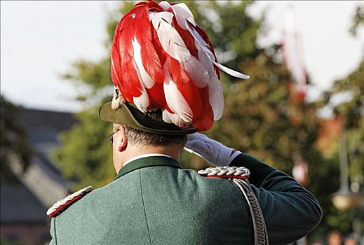 制服,红色,白色,羽毛,帽子,敬礼,后视图,下莱茵,区域,北莱茵威斯特伐利亚,德国,欧洲