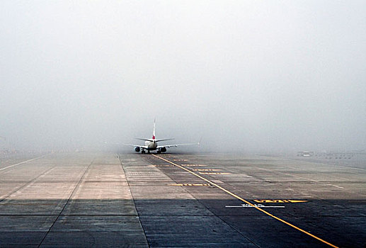 飞机,雾