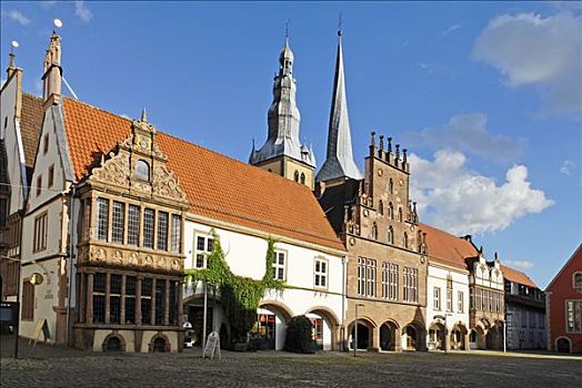 市政厅,正面,教区教堂,圣徒,北莱茵威斯特伐利亚,德国,欧洲