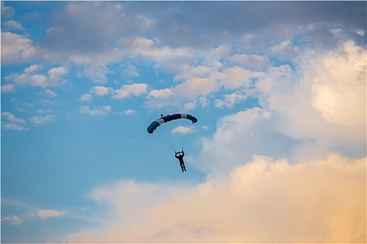未知,跳伞运动员,跳伞员,蓝色背景,天空